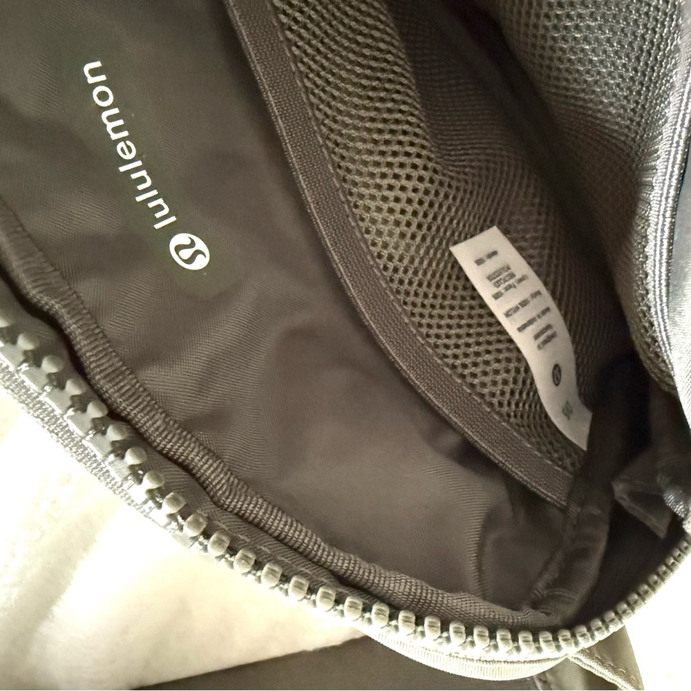 Lululemon athletica Olive Green Bag - Picture 11 of 12